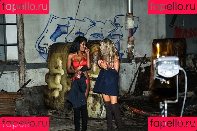 Charlotte Mckenna / Modelmouth / kennsss1 / model_mouth Onlyfans Photo Gallery 