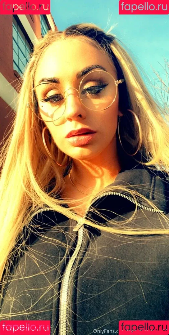 pornstarstatus00 Onlyfans Photo Gallery 