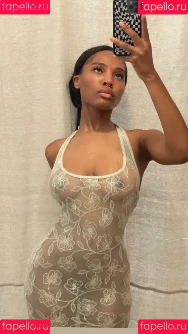 Quenlin Blackwell / quenblackwell Onlyfans Photo Gallery 