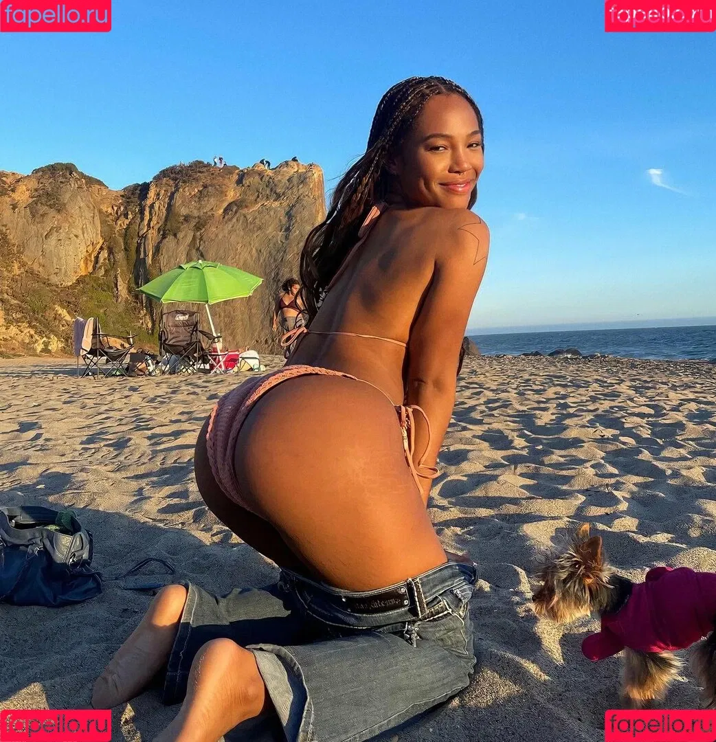 Quenlin Blackwell / quenblackwell Onlyfans Photo Gallery 
