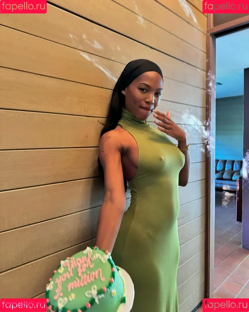 Quenlin Blackwell / quenblackwell Onlyfans Photo Gallery 