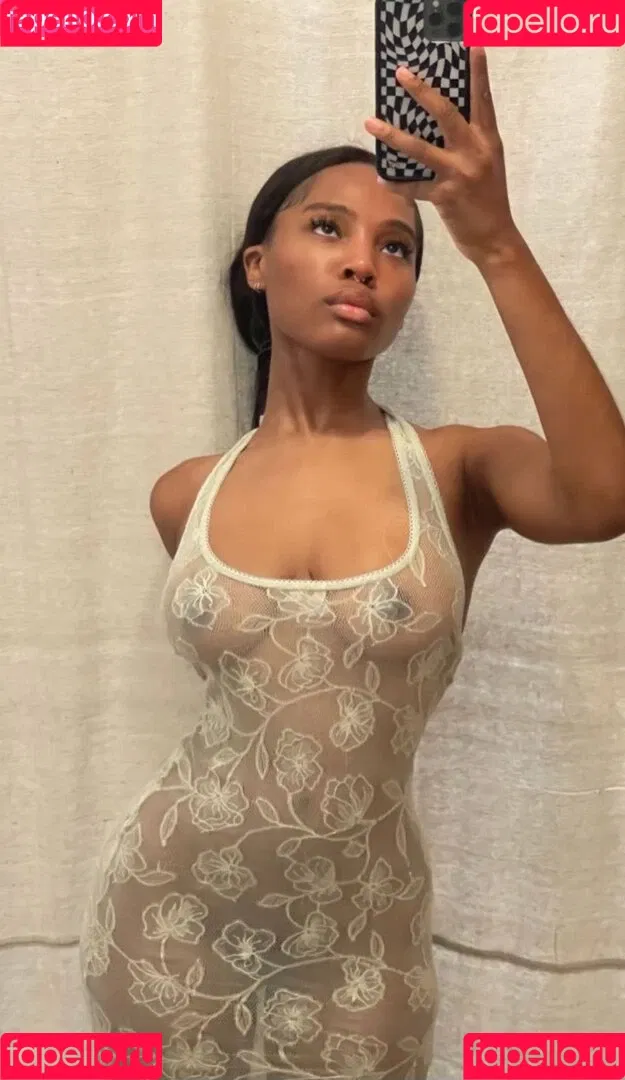 Quenlin Blackwell / quenblackwell Onlyfans Photo Gallery 