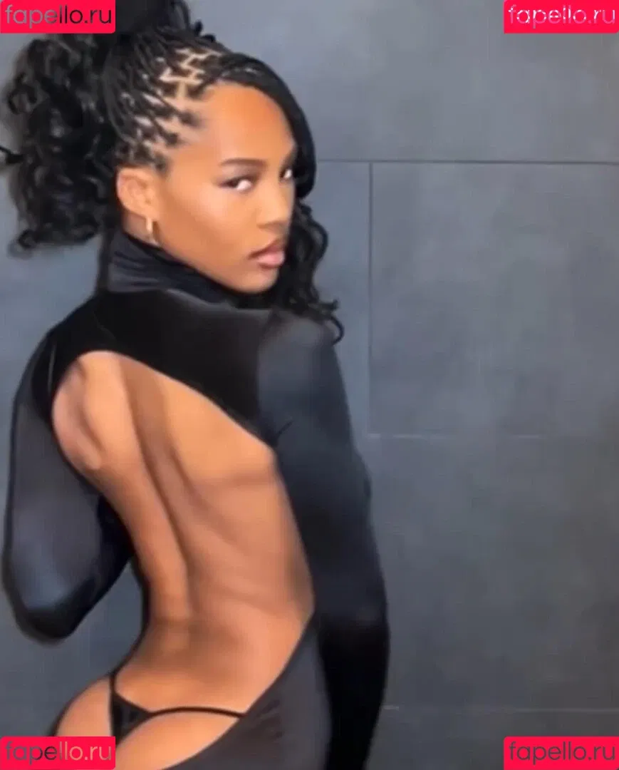 Quenlin Blackwell / quenblackwell Onlyfans Photo Gallery 