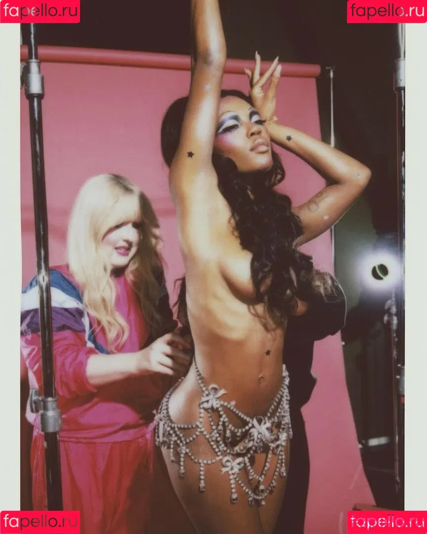 Quenlin Blackwell / quenblackwell Onlyfans Photo Gallery 