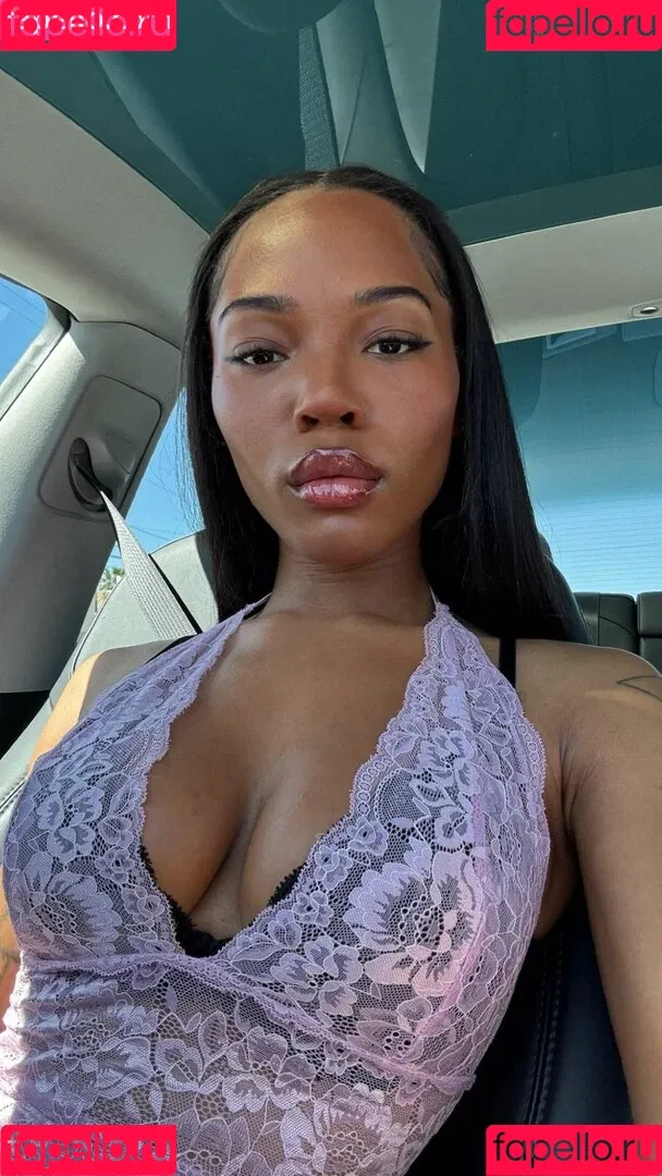 Quenlin Blackwell / quenblackwell Onlyfans Photo Gallery 