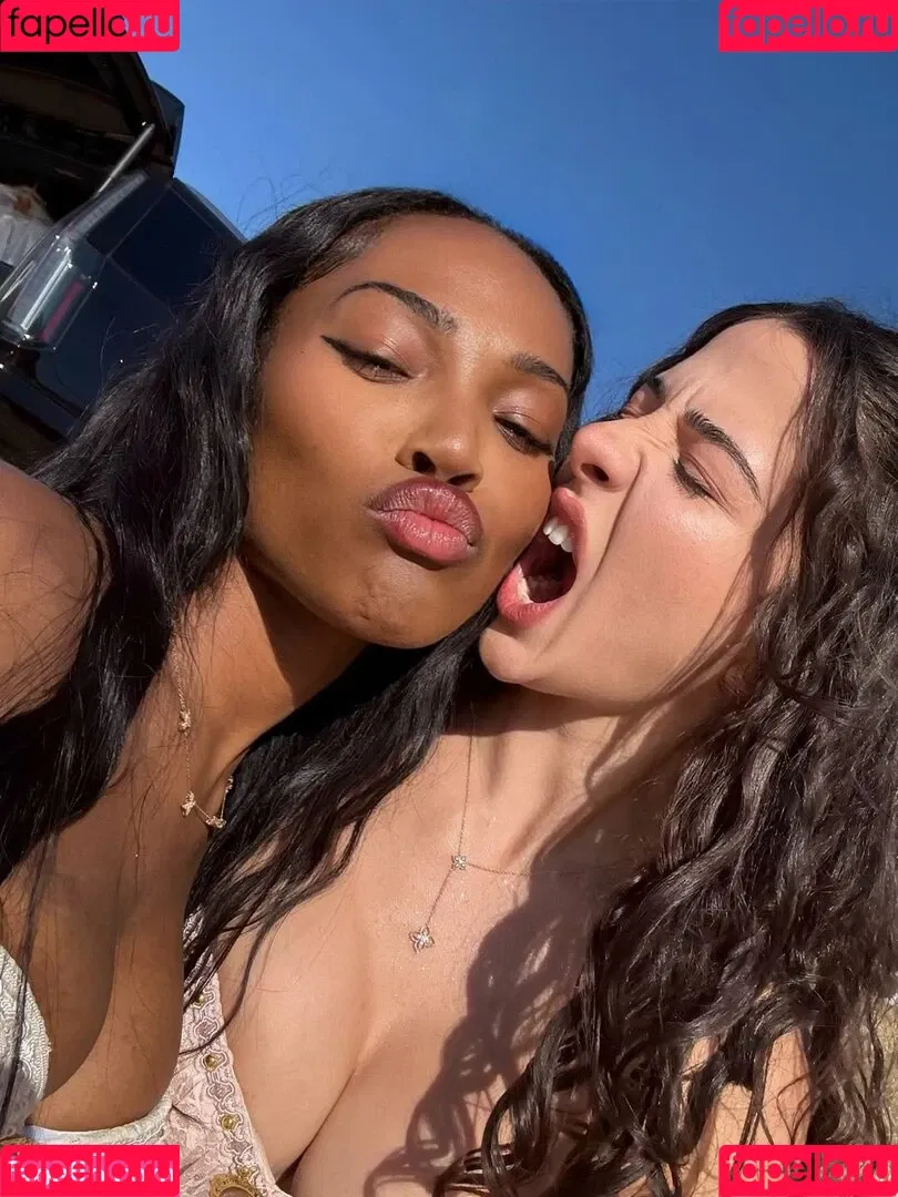 Quenlin Blackwell / quenblackwell Onlyfans Photo Gallery 