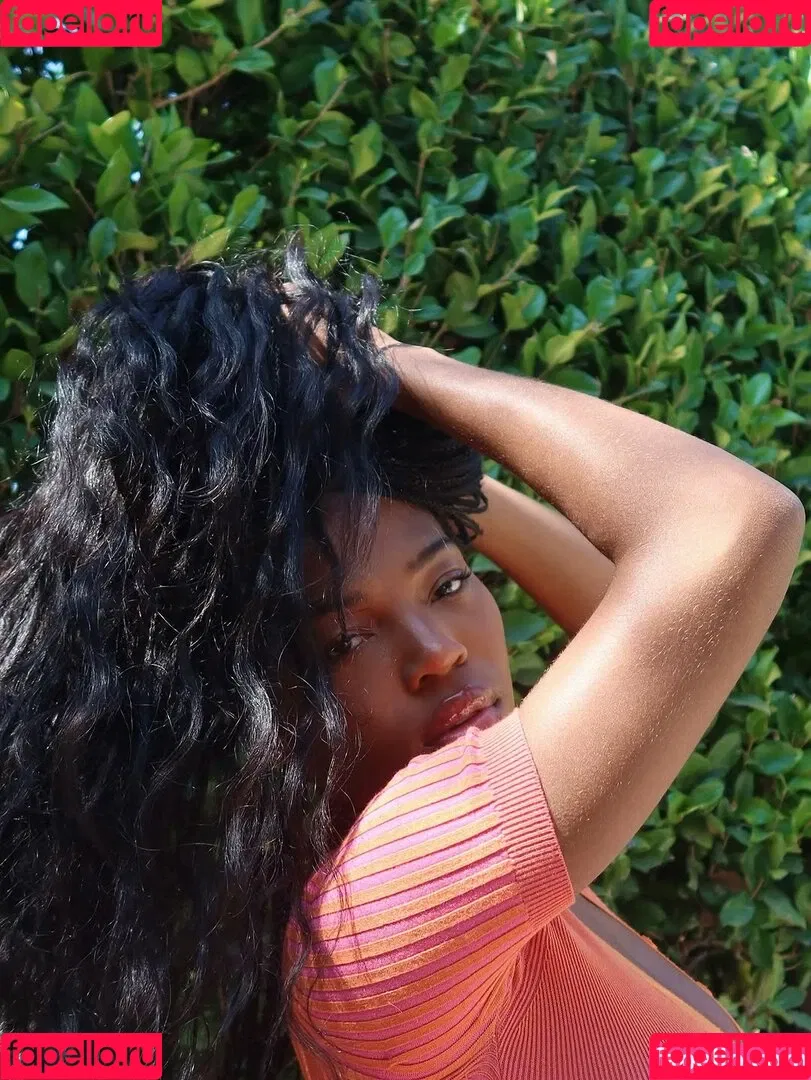 Quenlin Blackwell / quenblackwell Onlyfans Photo Gallery 