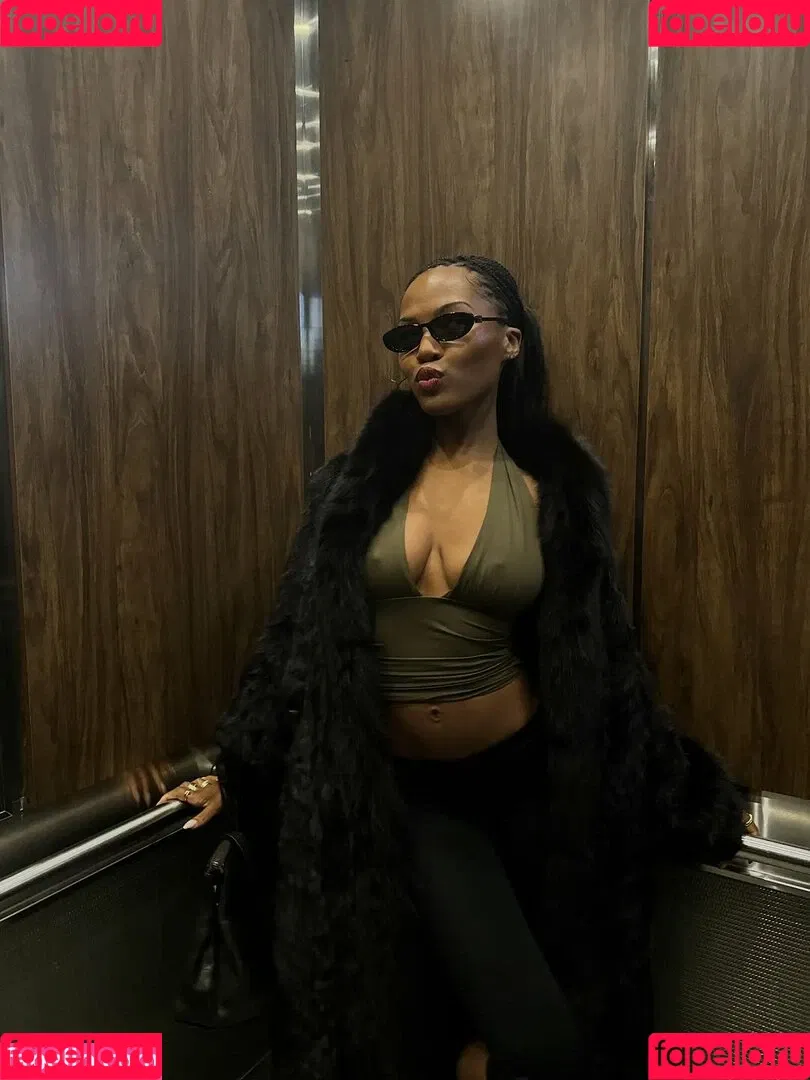 Quenlin Blackwell / quenblackwell Onlyfans Photo Gallery 