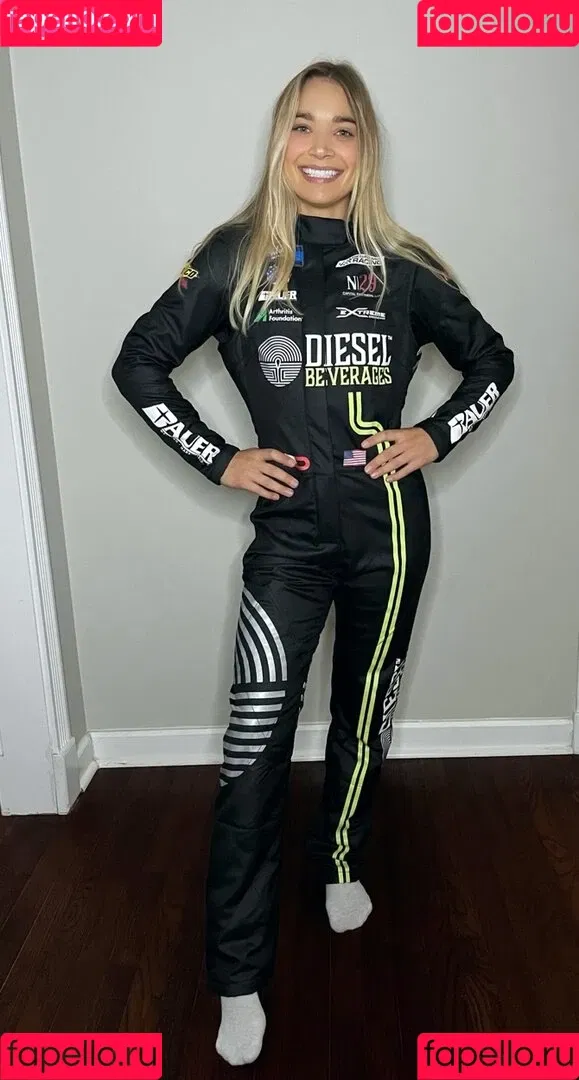 Natalie Decker / NatalieRacing / nataliedecker / user Onlyfans Photo Gallery 