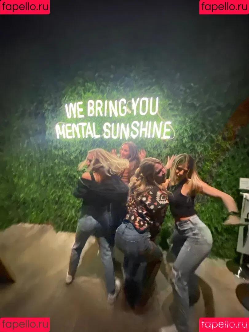 Natalie Decker / NatalieRacing / nataliedecker / user Onlyfans Photo Gallery 