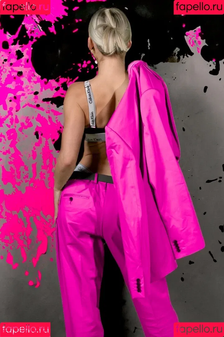 Natalie Decker / NatalieRacing / nataliedecker / user Onlyfans Photo Gallery 