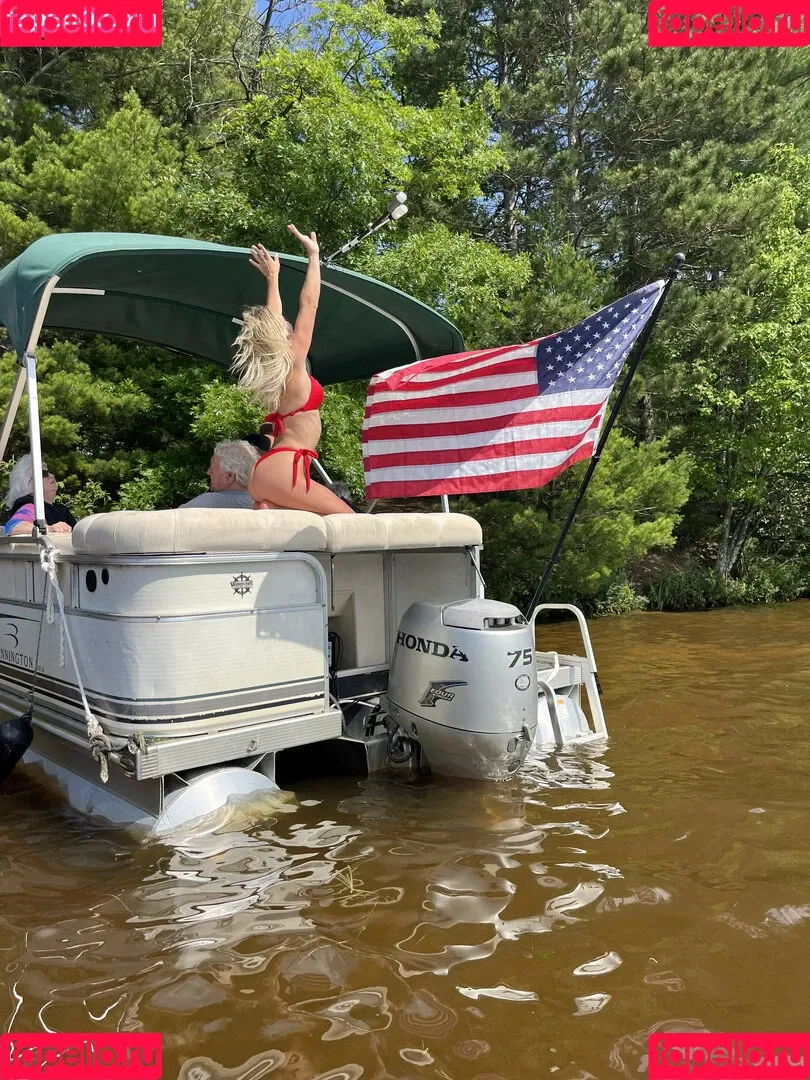 Natalie Decker / NatalieRacing / nataliedecker / user Onlyfans Photo Gallery 