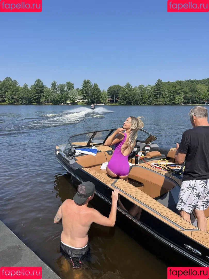 Natalie Decker / NatalieRacing / nataliedecker / user Onlyfans Photo Gallery 