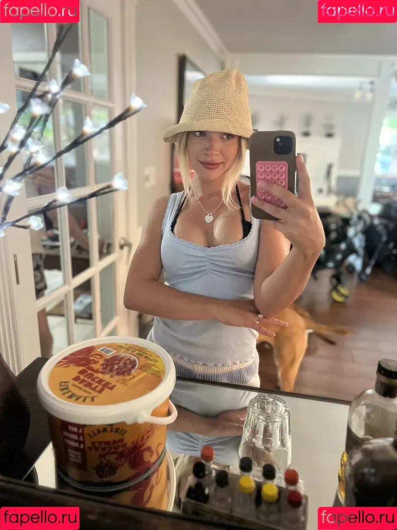 Natalie Decker / NatalieRacing / nataliedecker / user Onlyfans Photo Gallery 