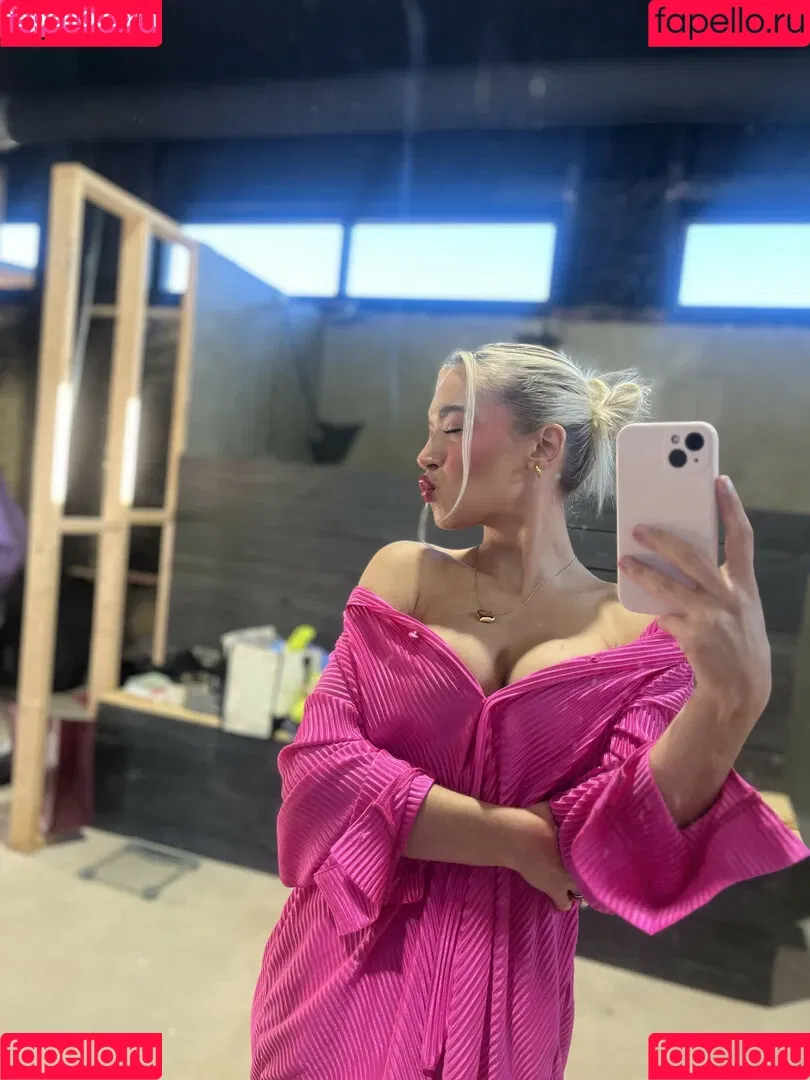 Natalie Decker / NatalieRacing / nataliedecker / user Onlyfans Photo Gallery 