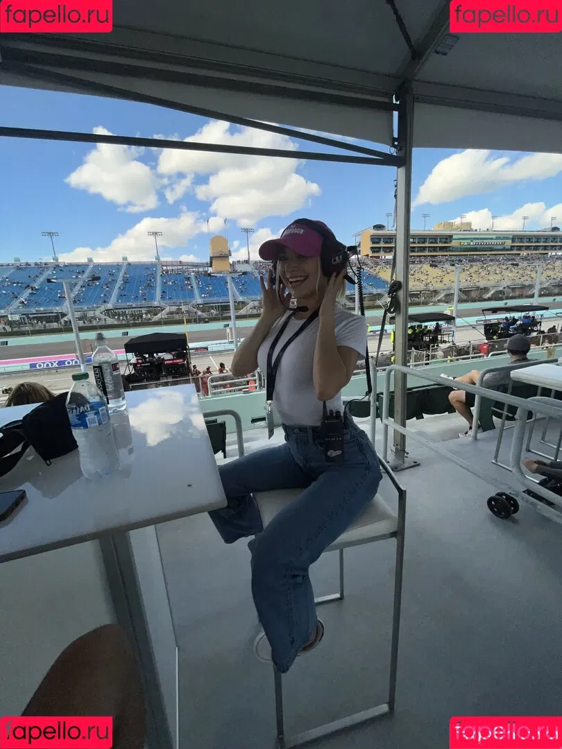 Natalie Decker / NatalieRacing / nataliedecker / user Onlyfans Photo Gallery 