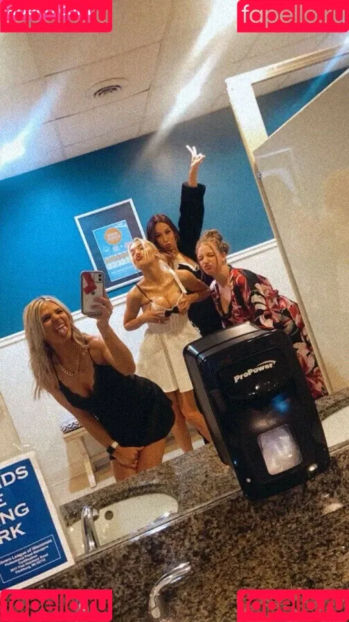 Natalie Decker / NatalieRacing / nataliedecker / user Onlyfans Photo Gallery 