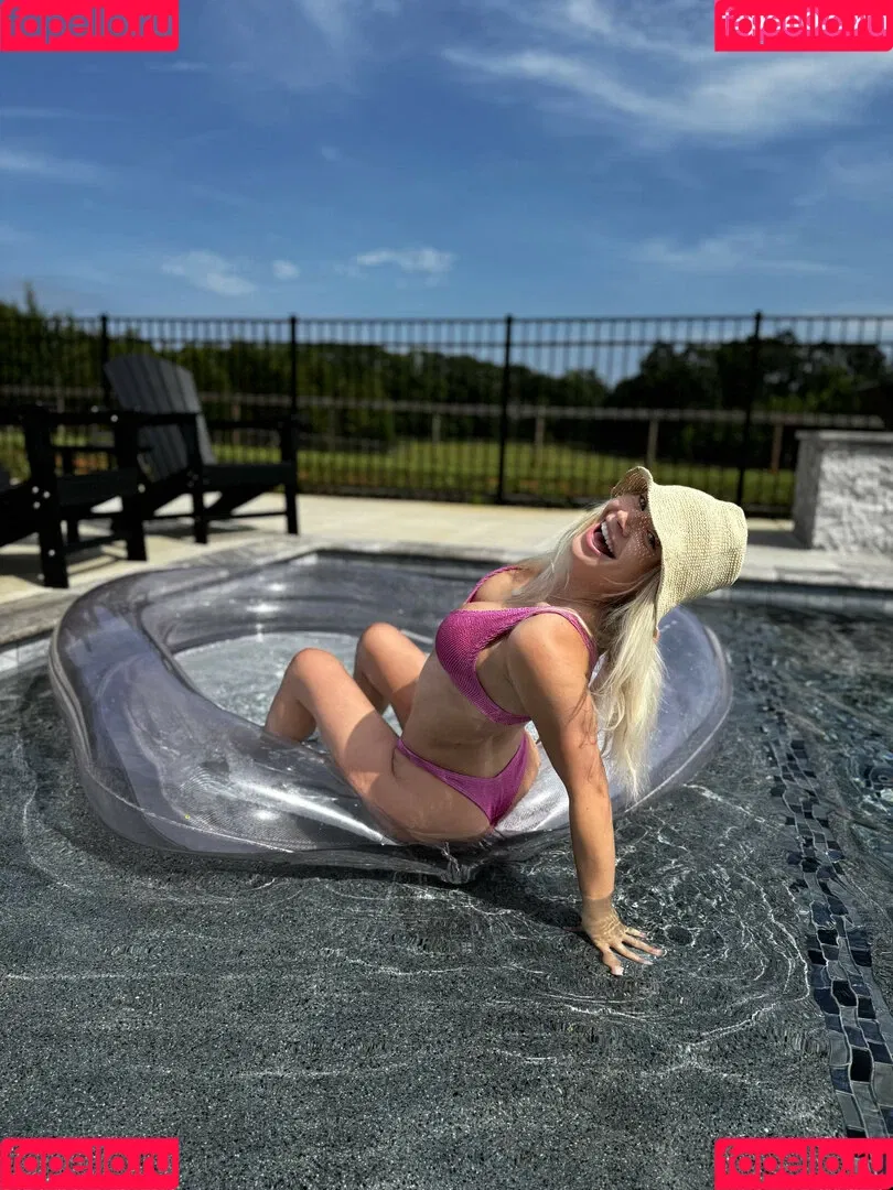 Natalie Decker / NatalieRacing / nataliedecker / user Onlyfans Photo Gallery 