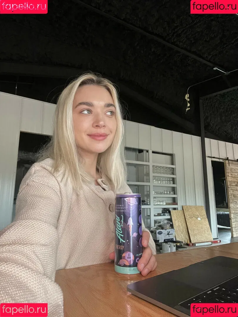 Natalie Decker / NatalieRacing / nataliedecker / user Onlyfans Photo Gallery 