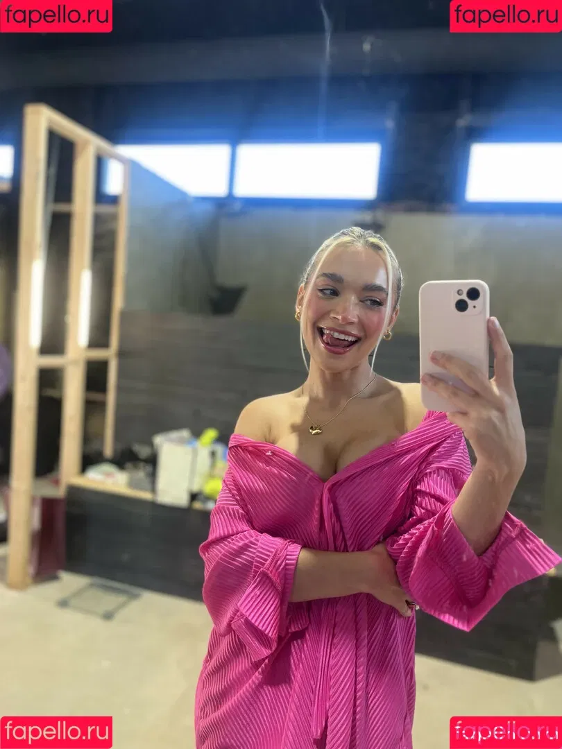 Natalie Decker / NatalieRacing / nataliedecker / user Onlyfans Photo Gallery 