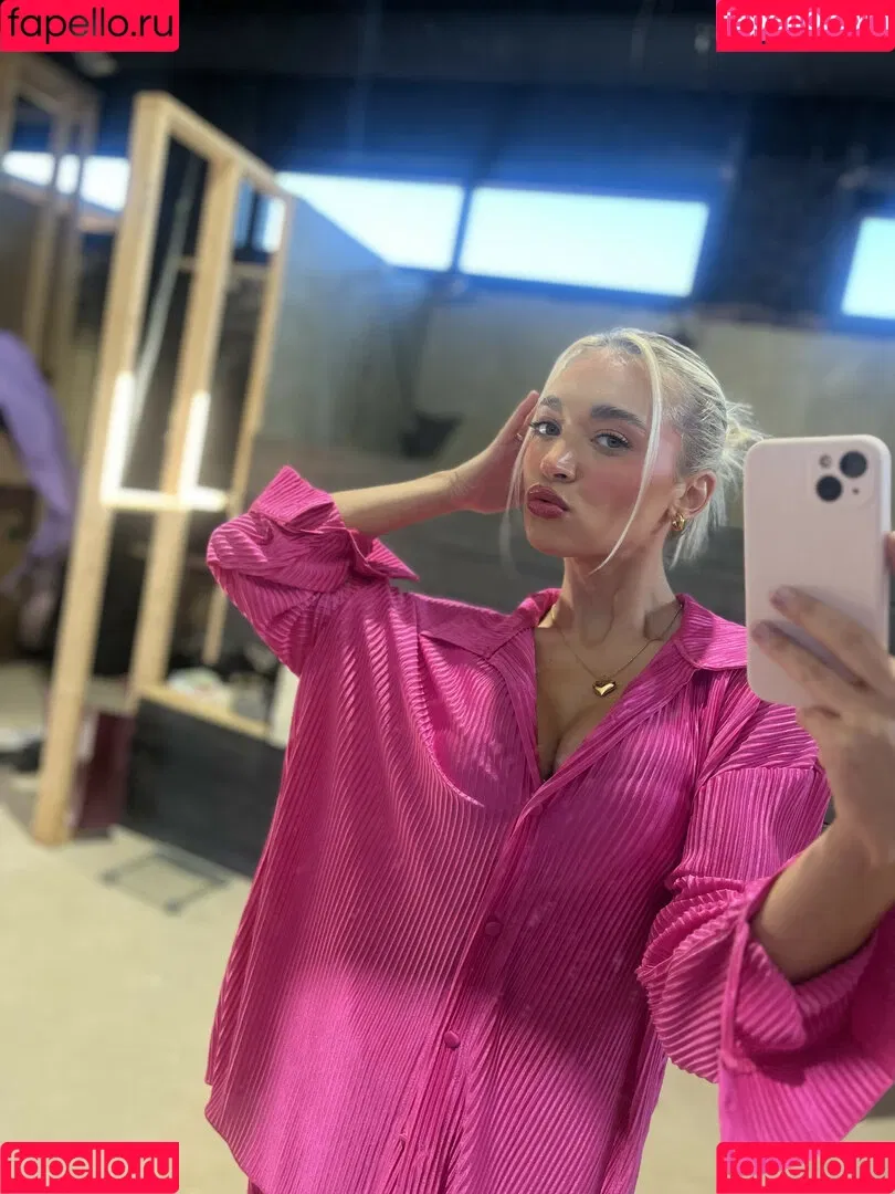 Natalie Decker / NatalieRacing / nataliedecker / user Onlyfans Photo Gallery 