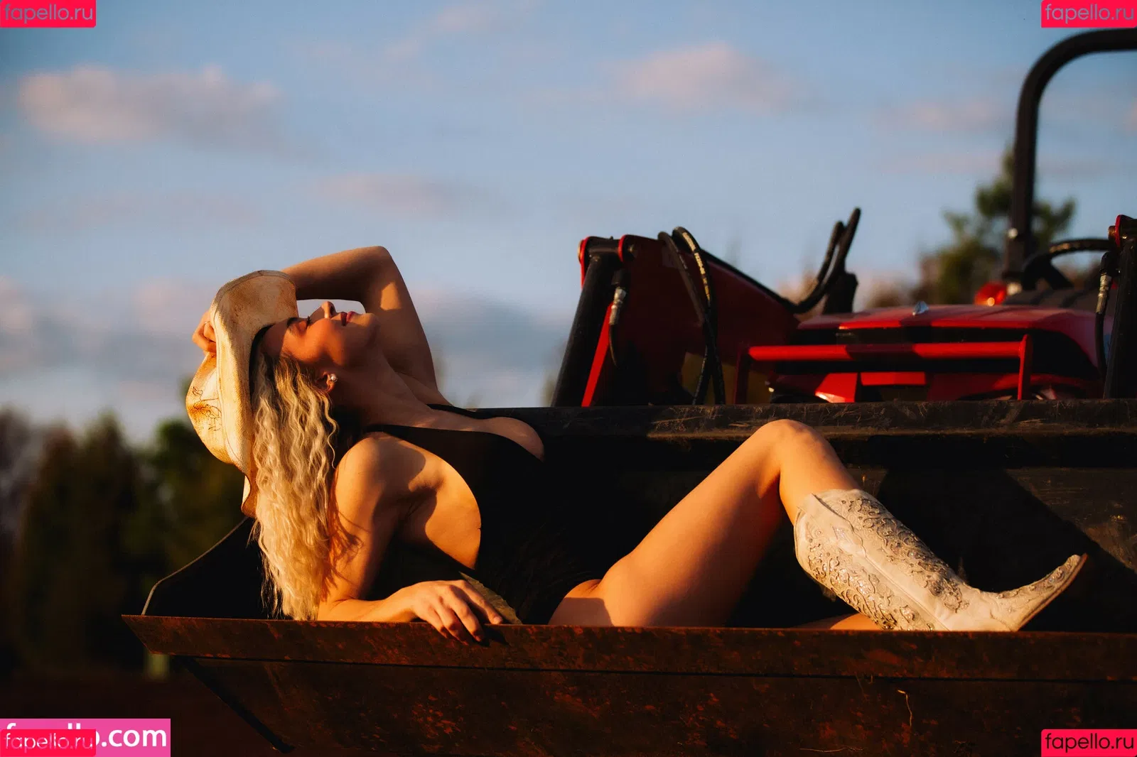 Natalie Decker / NatalieRacing / nataliedecker / user Onlyfans Photo Gallery 