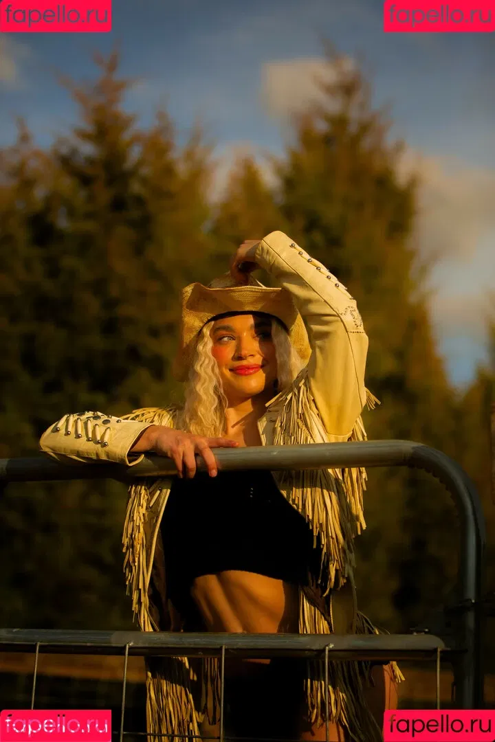 Natalie Decker / NatalieRacing / nataliedecker / user Onlyfans Photo Gallery 