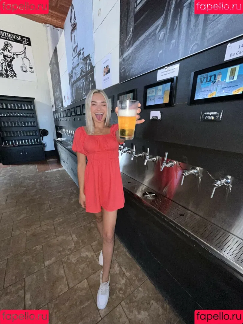 Natalie Decker / NatalieRacing / nataliedecker / user Onlyfans Photo Gallery 