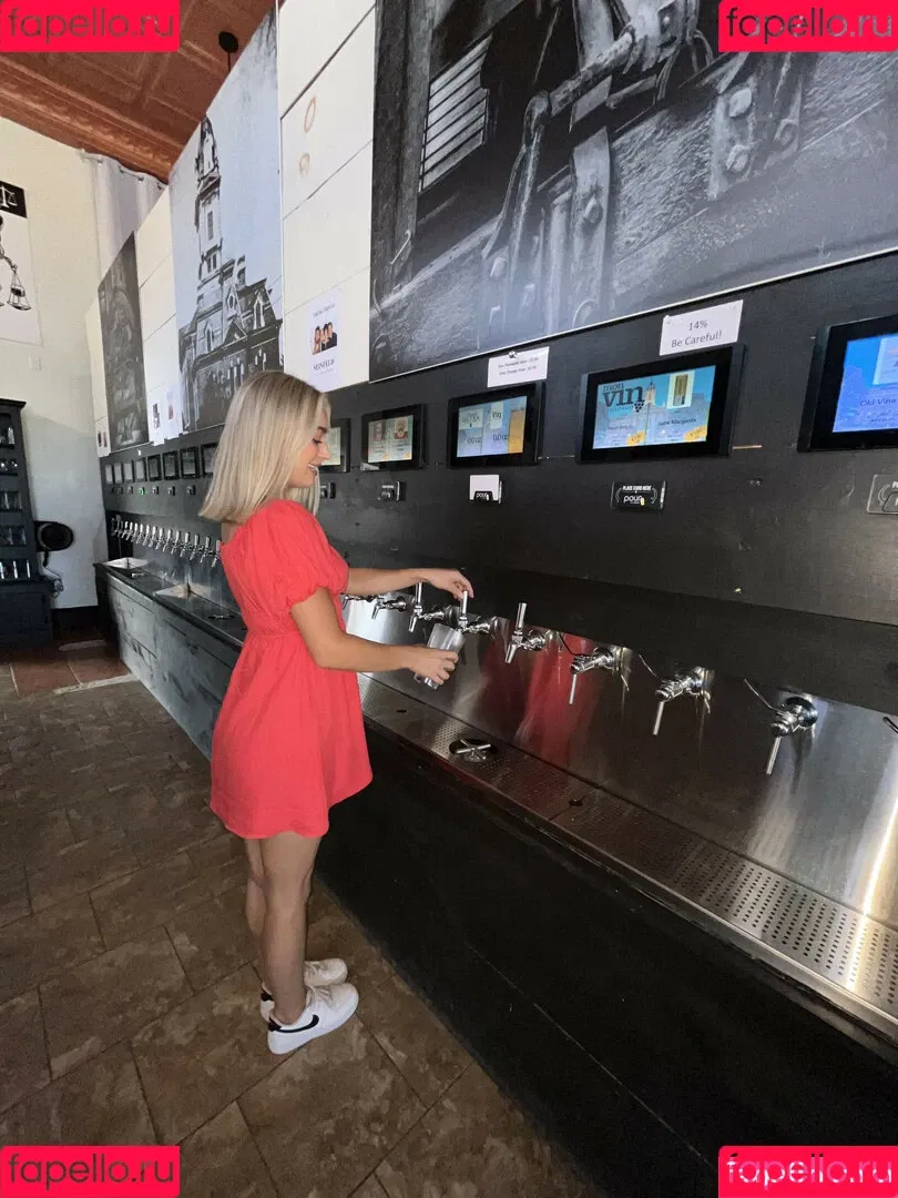 Natalie Decker / NatalieRacing / nataliedecker / user Onlyfans Photo Gallery 