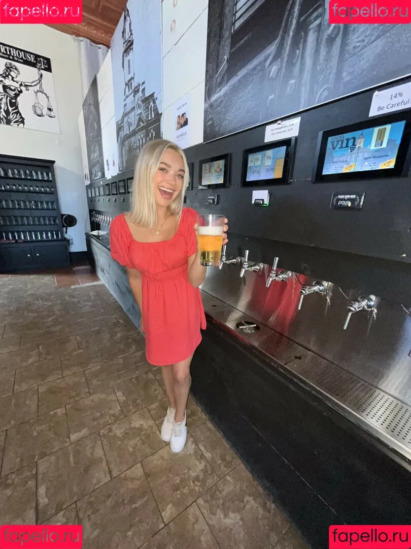 Natalie Decker / NatalieRacing / nataliedecker / user Onlyfans Photo Gallery 