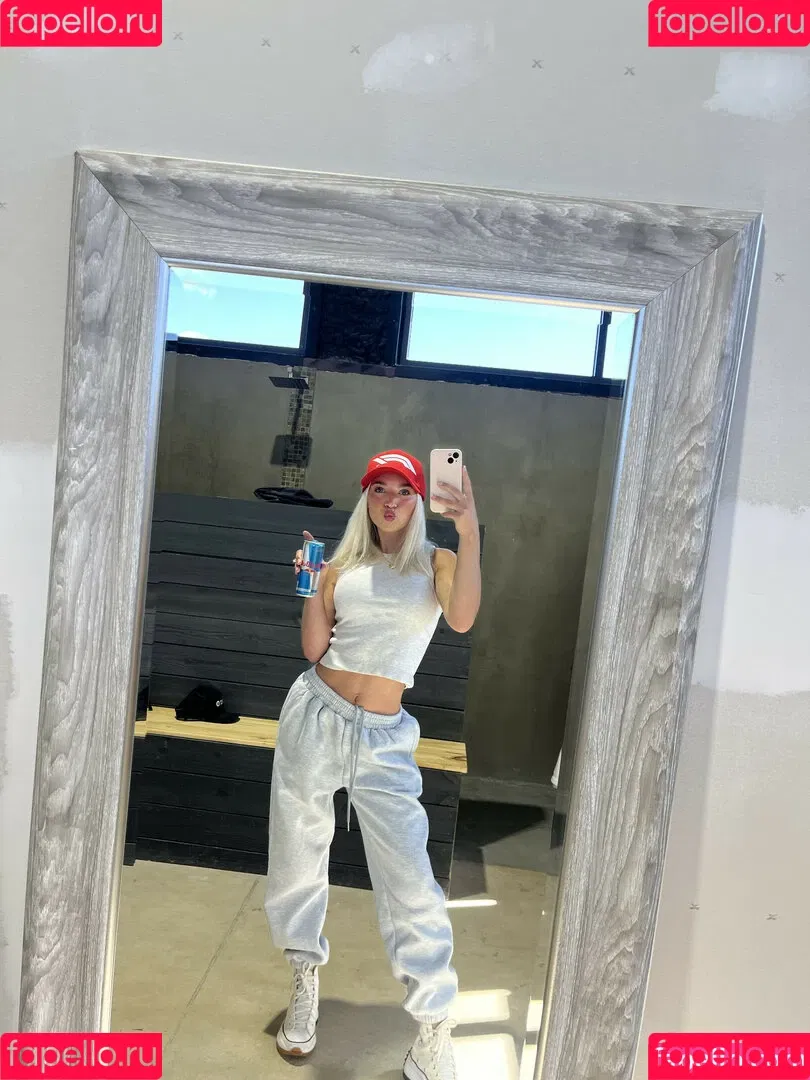 Natalie Decker / NatalieRacing / nataliedecker / user Onlyfans Photo Gallery 