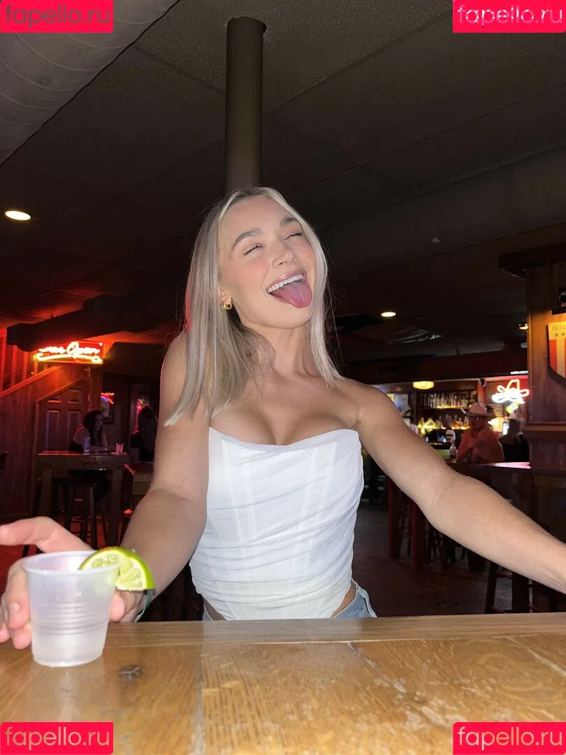 Natalie Decker / NatalieRacing / nataliedecker / user Onlyfans Photo Gallery 