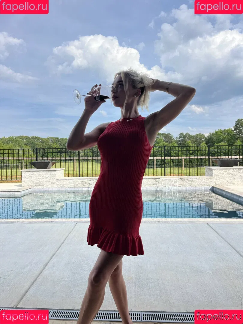 Natalie Decker / NatalieRacing / nataliedecker / user Onlyfans Photo Gallery 