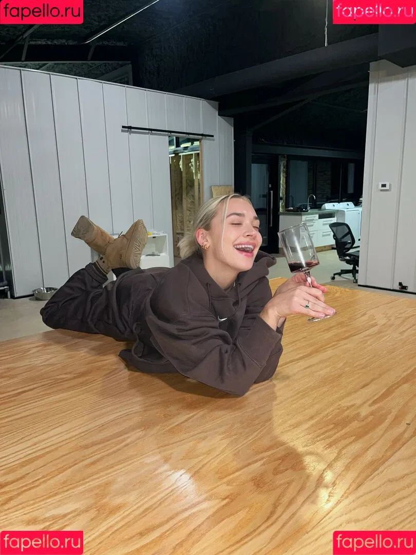 Natalie Decker / NatalieRacing / nataliedecker / user Onlyfans Photo Gallery 