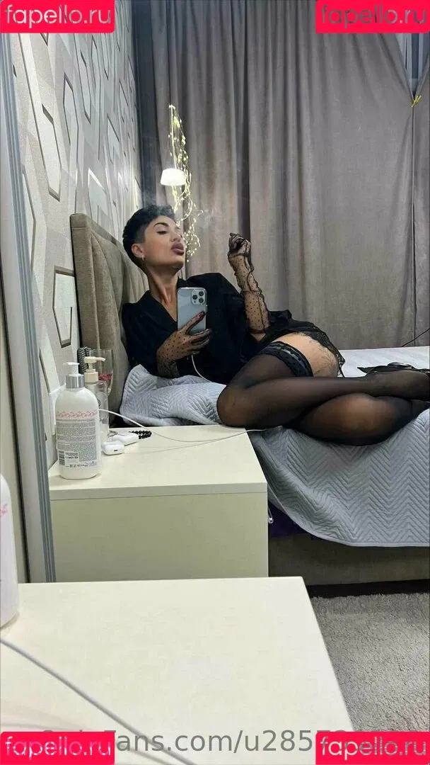 thebaddest24 / thebaddest_m0mmy Onlyfans Photo Gallery 