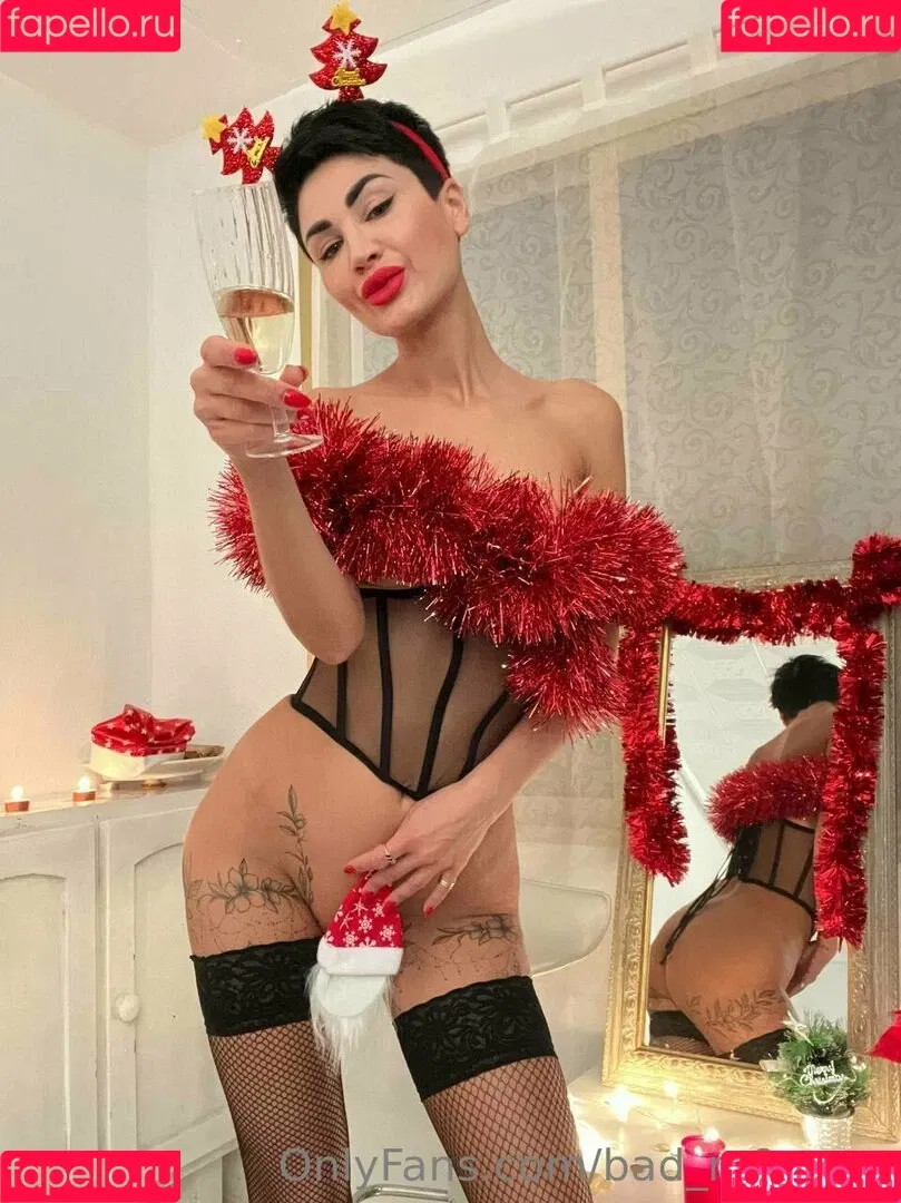 thebaddest24 / thebaddest_m0mmy Onlyfans Photo Gallery 