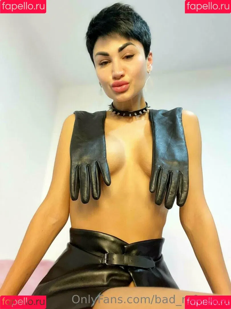 thebaddest24 / thebaddest_m0mmy Onlyfans Photo Gallery 