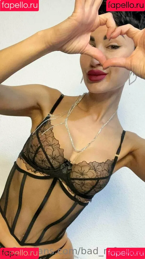 thebaddest24 / thebaddest_m0mmy Onlyfans Photo Gallery 