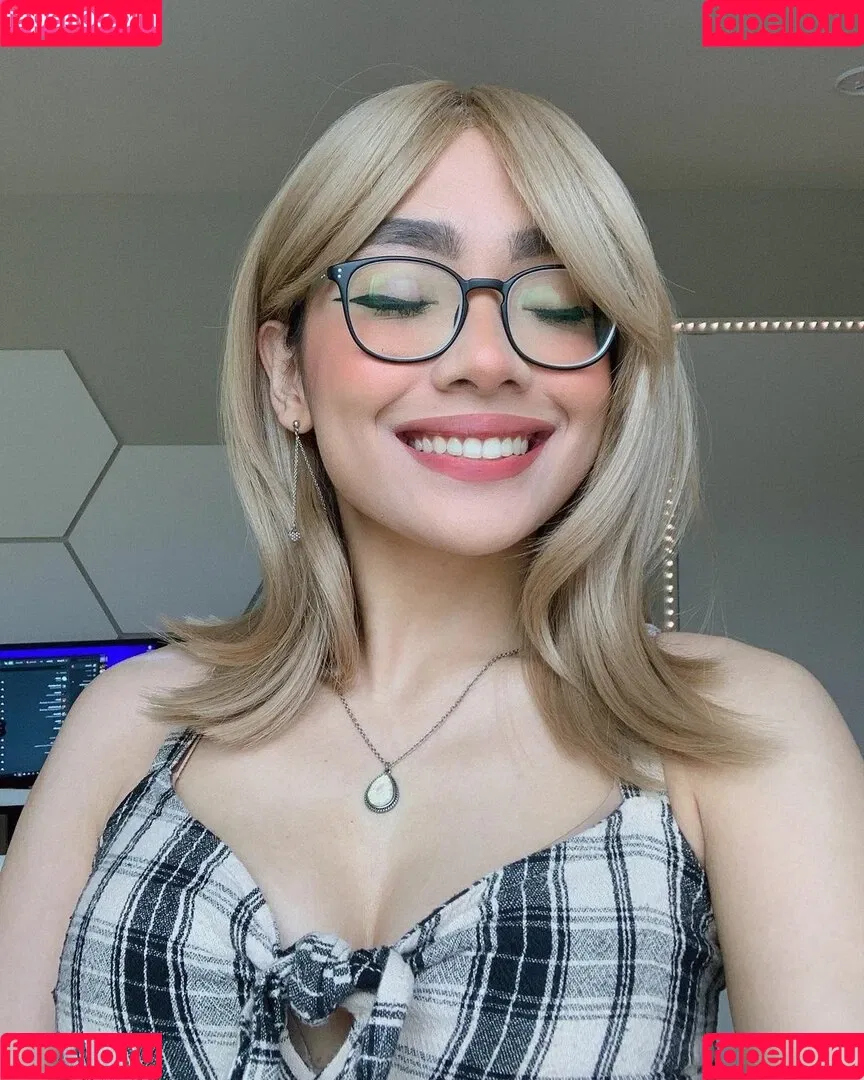 honeebell / honeebelle / honey_belle_vip Onlyfans Photo Gallery 