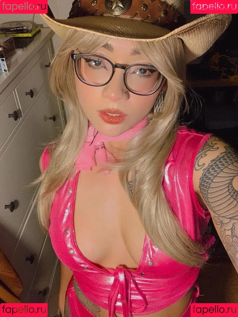 honeebell / honeebelle / honey_belle_vip Onlyfans Photo Gallery 