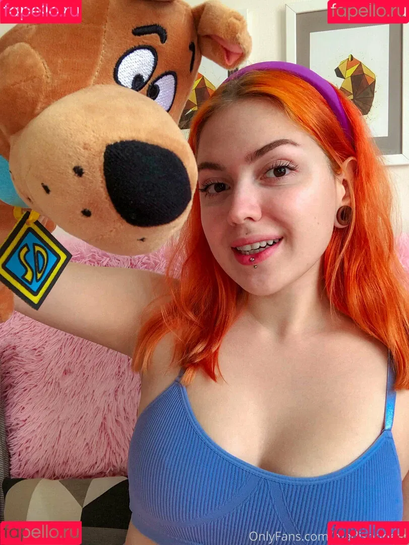 bvarg / ivabrg / madisonbear / mdsnray / tinymadison Onlyfans Photo Gallery 