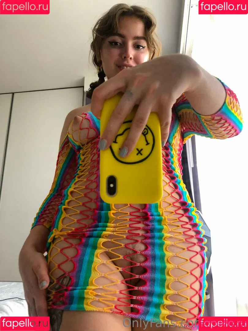 bvarg / ivabrg / madisonbear / mdsnray / tinymadison Onlyfans Photo Gallery 