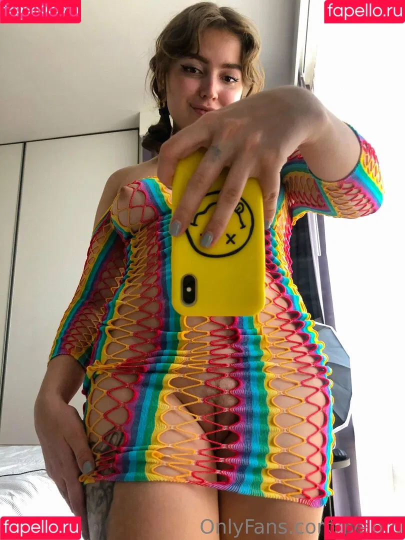 bvarg / ivabrg / madisonbear / mdsnray / tinymadison Onlyfans Photo Gallery 