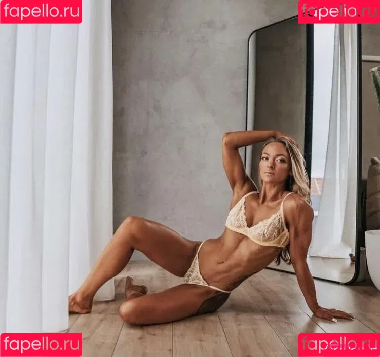 Katie Stones / aprilgirl0427 / coachedbykatieau Onlyfans Photo Gallery 