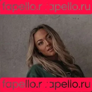 Katie Stones / aprilgirl0427 / coachedbykatieau Onlyfans Photo Gallery 