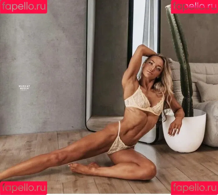 Katie Stones / aprilgirl0427 / coachedbykatieau Onlyfans Photo Gallery 