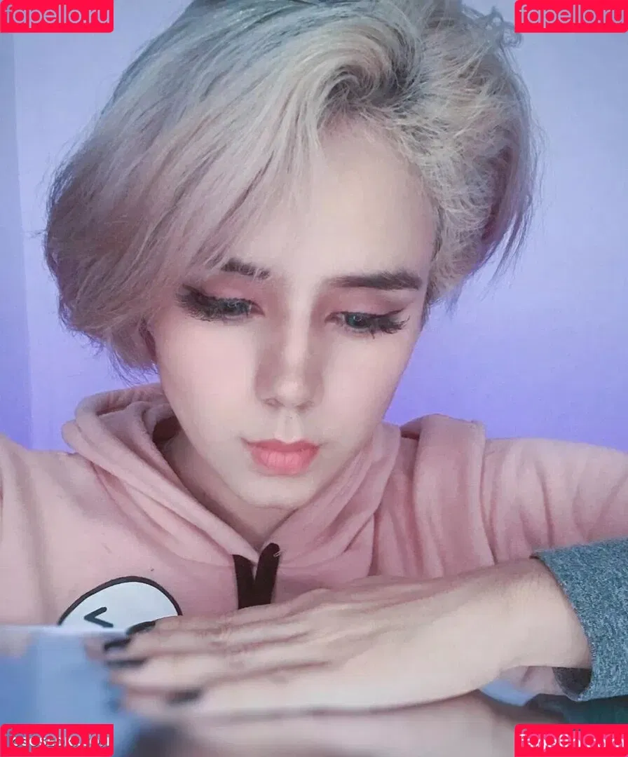 Indi Skovar / Indi_skovar Onlyfans Photo Gallery 