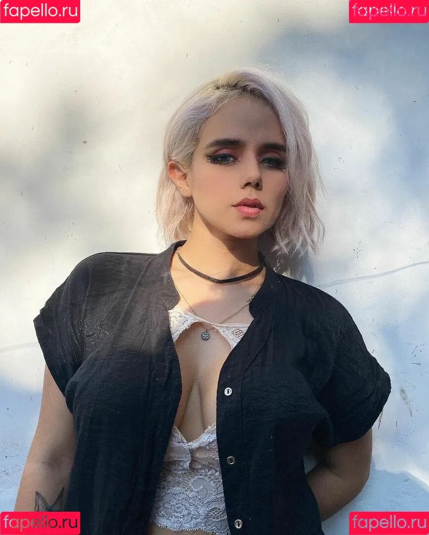 Indi Skovar / Indi_skovar Onlyfans Photo Gallery 