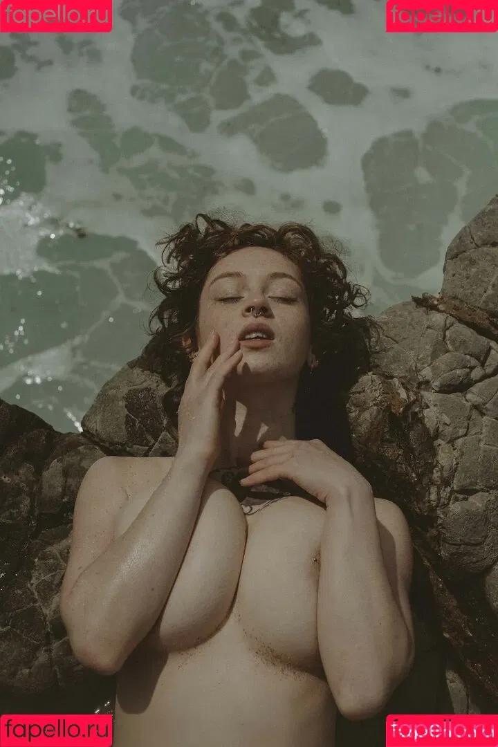 Sathira / Sathira__ / Sathyra / XiadaVP / __sathira__ / sathy_sg / xiada_vp Onlyfans Photo Gallery 