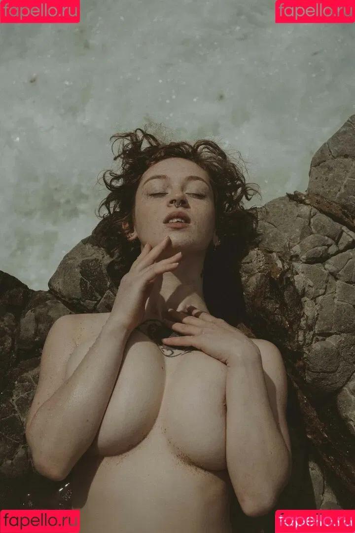 Sathira / Sathira__ / Sathyra / XiadaVP / __sathira__ / sathy_sg / xiada_vp Onlyfans Photo Gallery 